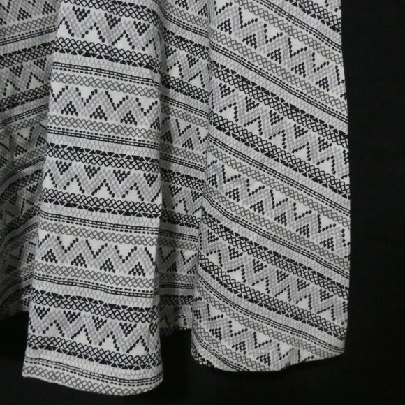 OLD NAVY | medium (8) regular | Sleeveless Patterned Summer Cotton Dress - Picture 6 of 13